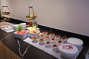 voco Surfside Aruba by IHG