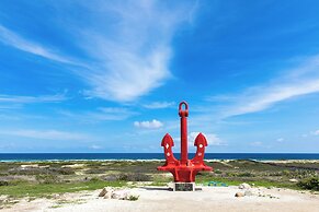 voco Surfside Aruba by IHG