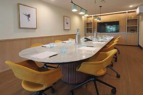 voco Surfside Aruba by IHG
