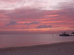 voco Surfside Aruba by IHG