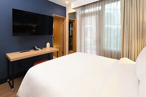 voco Surfside Aruba by IHG