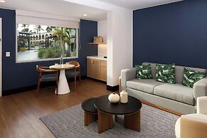 voco Surfside Aruba by IHG