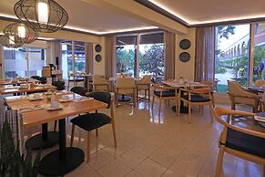 voco Surfside Aruba by IHG
