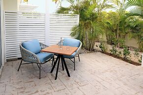 voco Surfside Aruba by IHG