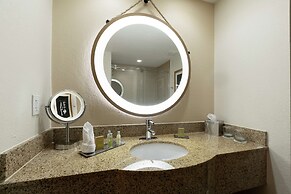 DoubleTree by Hilton Hotel Galveston Beach