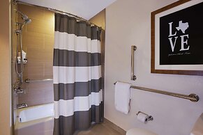 DoubleTree by Hilton Hotel Galveston Beach