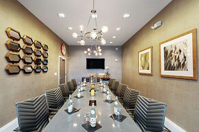 DoubleTree by Hilton Hotel Galveston Beach