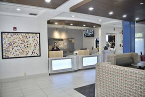 Holiday Inn Express® Windsor Sonoma Wine Country by IHG