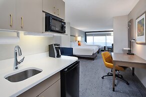 Holiday Inn Express & Suites Kent - University Area by IHG