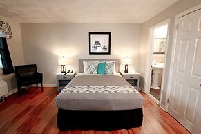 Colonial Inn Seekonk