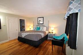 Colonial Inn Seekonk