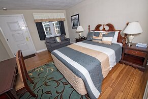 Colonial Inn Seekonk