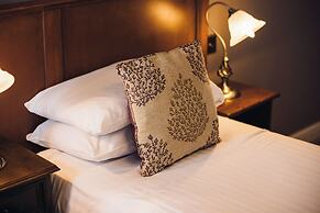 White Lion Royal Hotel