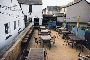 White Lion Royal Hotel