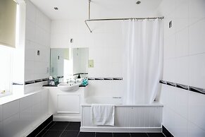 White Lion Royal Hotel