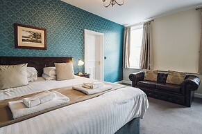 White Lion Royal Hotel