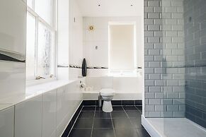 White Lion Royal Hotel