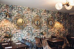 White Lion Royal Hotel