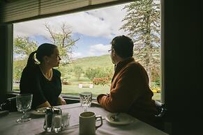 Town and Country Inn & Resort