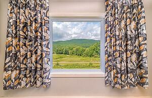 Town and Country Inn & Resort