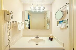 Town and Country Inn & Resort