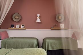 Le Petit Beaumarchais Hotel & Spa