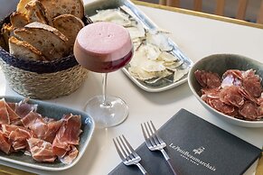 Le Petit Beaumarchais Hotel & Spa