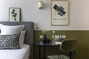 Le Petit Beaumarchais Hotel & Spa