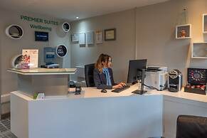 PREMIER SUITES Birmingham