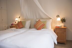 Zephyros Hotel