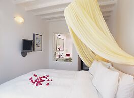 Zephyros Hotel