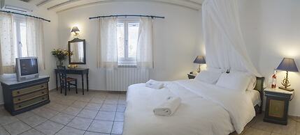 Zephyros Hotel