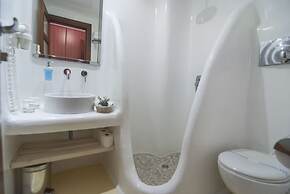 Zephyros Hotel
