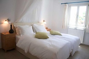 Zephyros Hotel