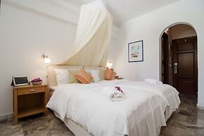 Zephyros Hotel