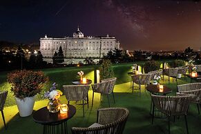 Apartosuites Jardines de Sabatini