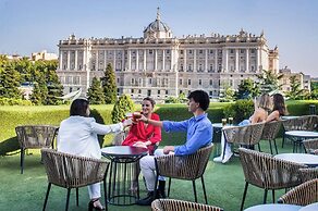 Apartosuites Jardines de Sabatini