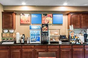 Quality Inn & Suites Conference Center Across from Casino