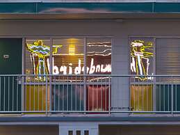 Thunderbird Inn