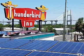 Thunderbird Inn