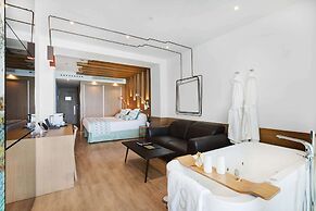 Pure Salt Garonda - Adults Only