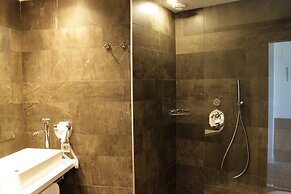 Pure Salt Garonda - Adults Only