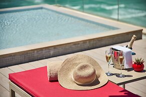 Pure Salt Garonda - Adults Only