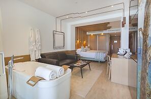 Pure Salt Garonda - Adults Only