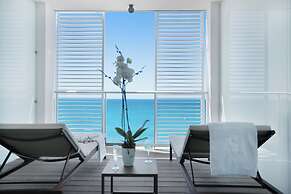 Pure Salt Garonda - Adults Only