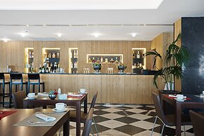 Pure Salt Garonda - Adults Only