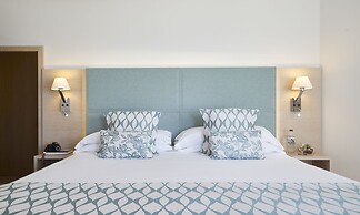 Pure Salt Garonda - Adults Only