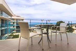 Aparthotel Ferrer Skyline