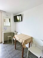 Anny Studios Perissa Beach