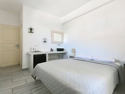 Anny Studios Perissa Beach